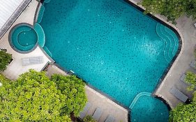 โรงแรม พีอาร์เอส